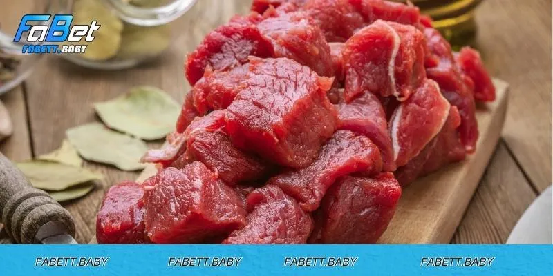 Dế có tác dụng giữ nhiệt và phục hồi nhanh cho gà đá